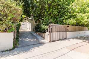featured image of 11036 Fruitland Dr