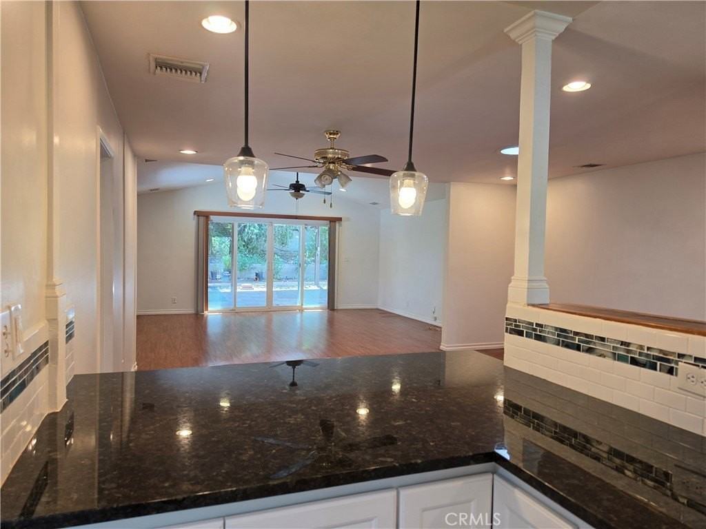 5446 Irondale Ave - Photo 7 of 31