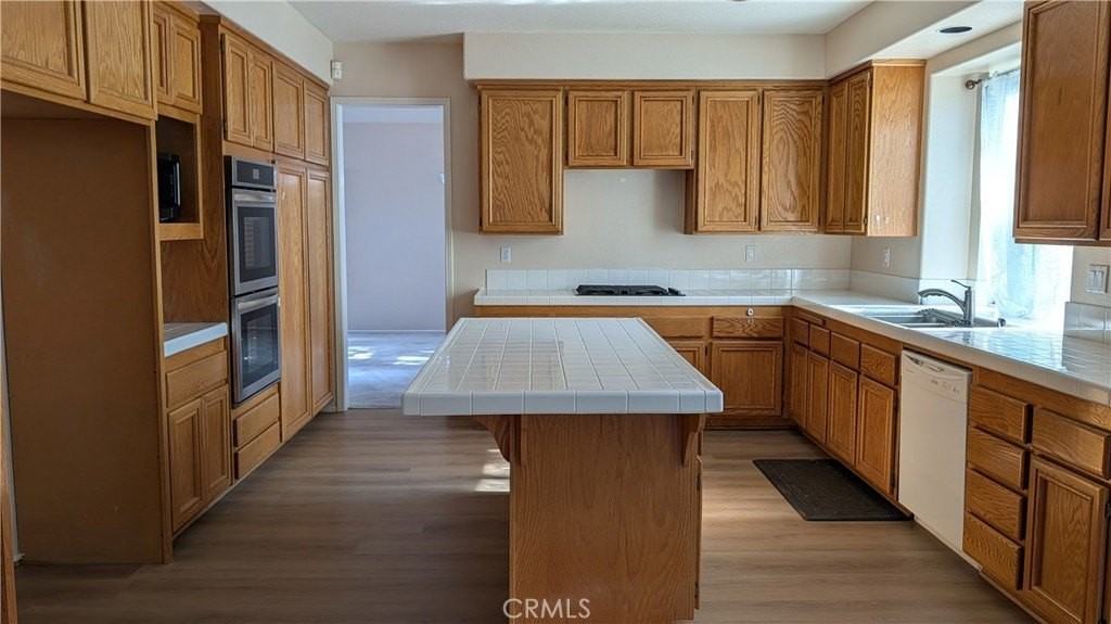 14364 Ashbury Dr - Photo 6 of 16