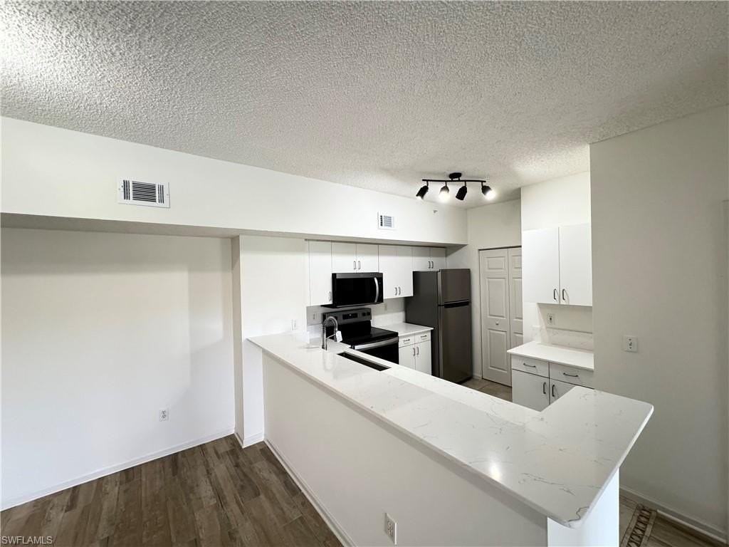 1830 Florida Club Cir #4304 - Photo 3 of 40