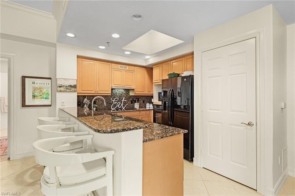 2728 Tiburon Blvd E #401 - Photo 6 of 26