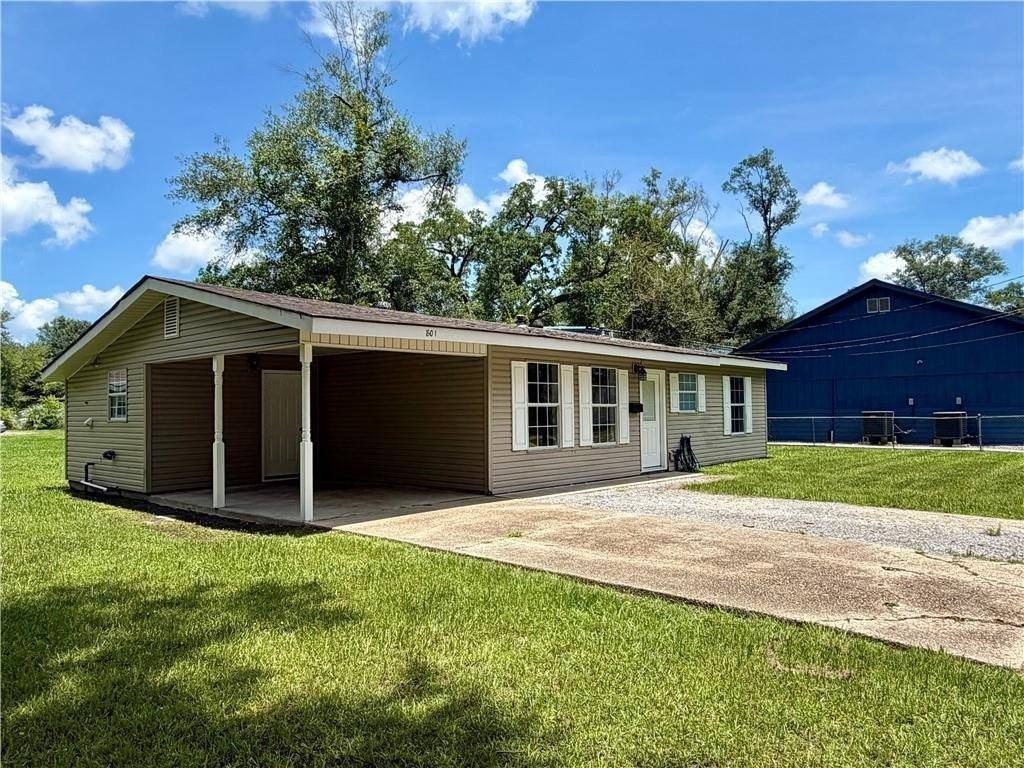 801 E Morris Ave - Photo 4 of 15