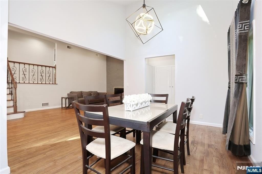 69 Pittis Ave - Photo 6 of 34