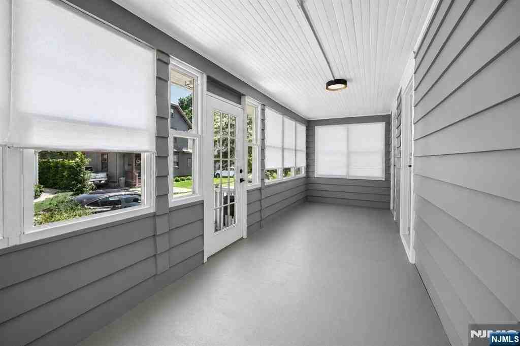 10 Mountain Pl - Photo 3 of 21
