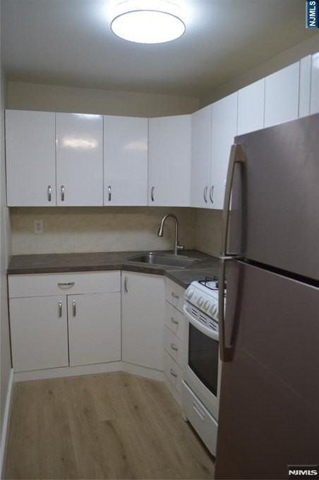 455 Fairview Ave #9 - Photo 2 of 7