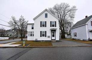 featured image of 31 Blossom St