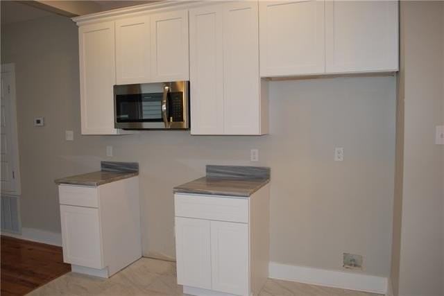 8408 Hickory St - Photo 6 of 13