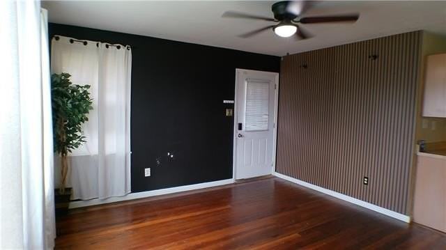 5517 Wildair Dr #B - Photo 2 of 5