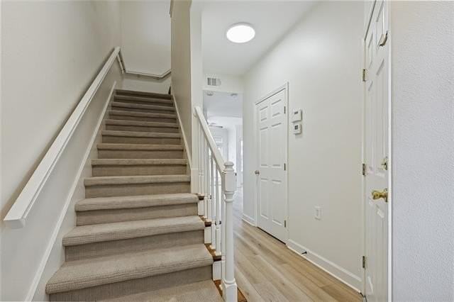 1003 Old Metairie Pl - Photo 2 of 19