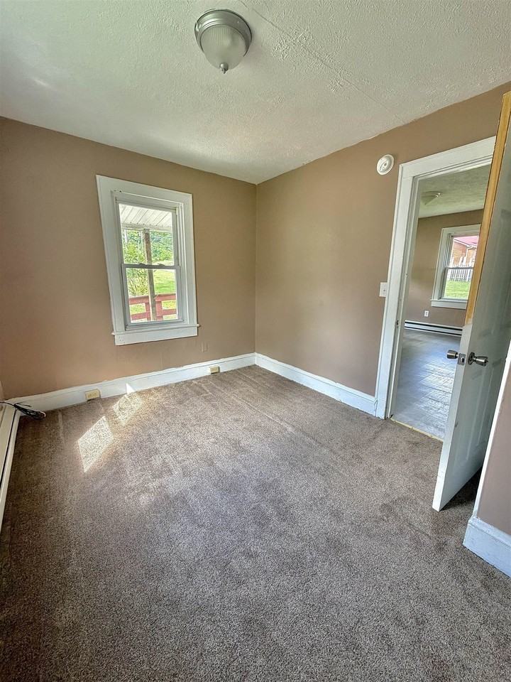 117 Aspen Ct - Photo 6 of 8
