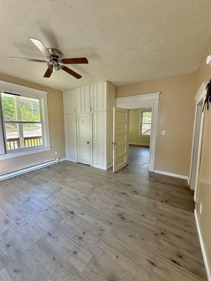 330 S College Ave - Photo 4 of 13