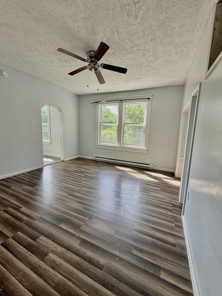 330 S College Ave - Photo 5 of 13