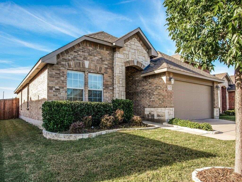 2412 Clairborne Dr - Photo 2 of 20