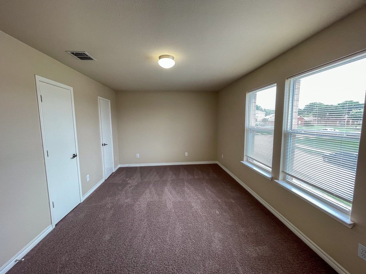 604 Trillium Ln - Photo 6 of 12