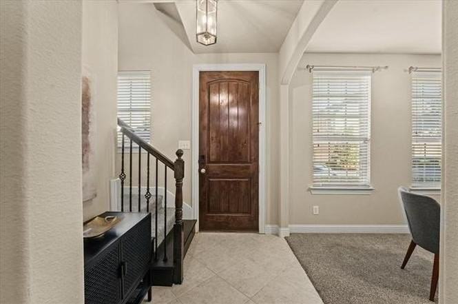 5748 Kate Ave - Photo 3 of 20