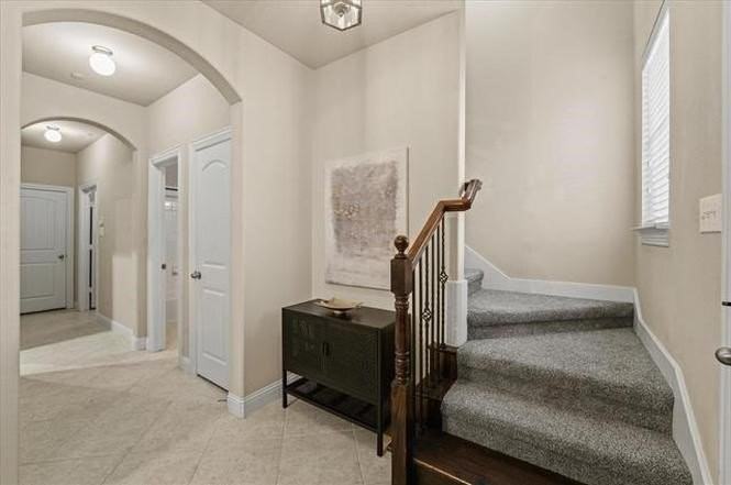 5748 Kate Ave - Photo 4 of 20