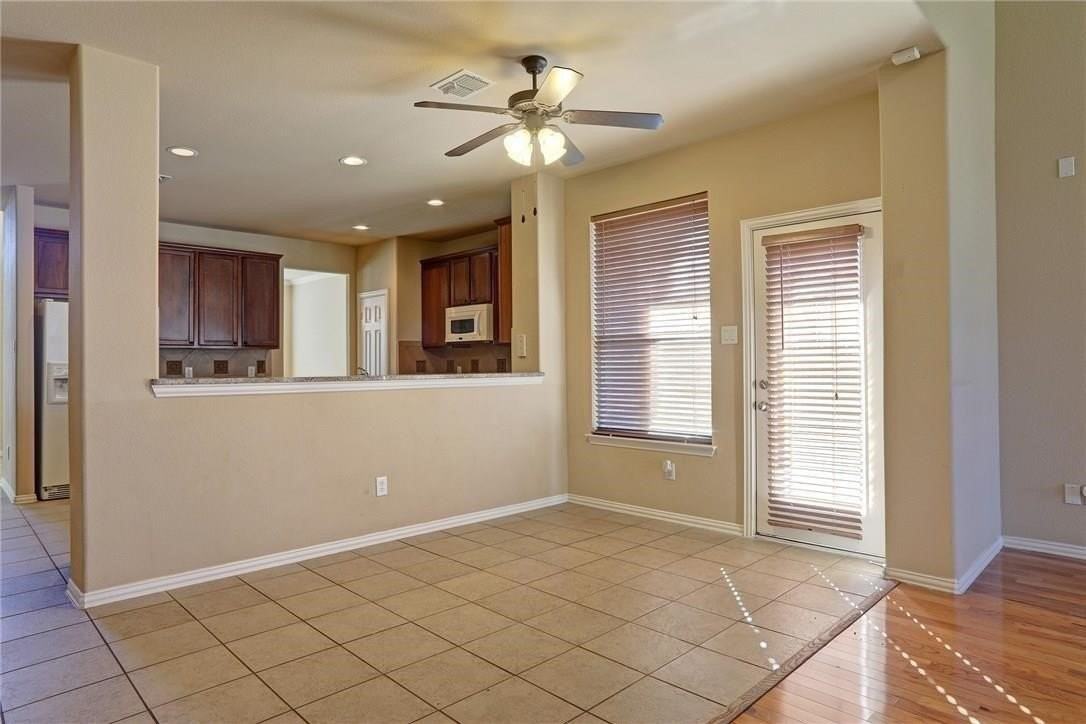 13393 Mondovi Dr - Photo 5 of 24