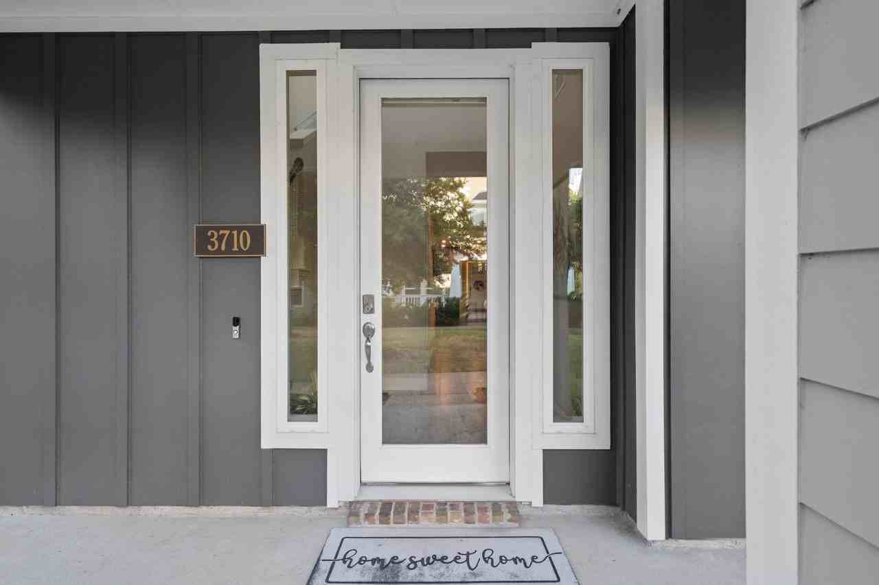 3710 Prague Mews - Photo 5 of 32