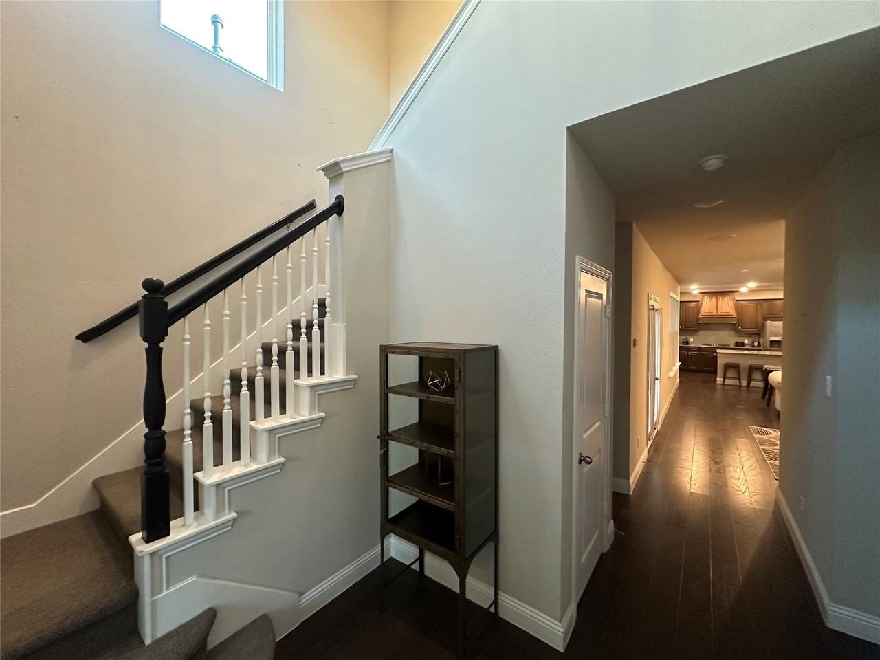 3710 Prague Mews - Photo 6 of 32
