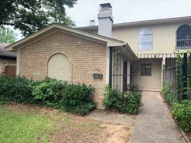 1221 Willow Wood Ct - Photo 2 of 28