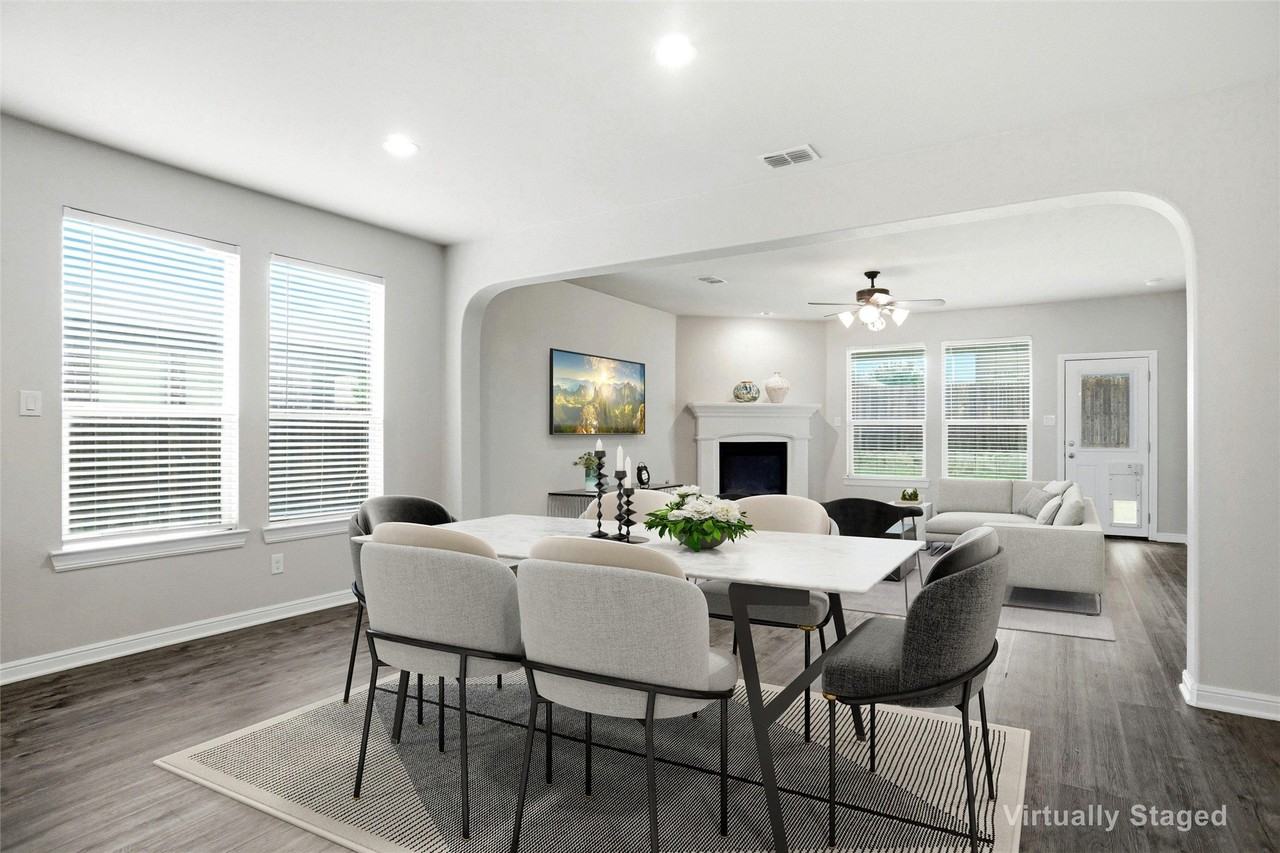 525 Lindisfarne Ln - Photo 6 of 19