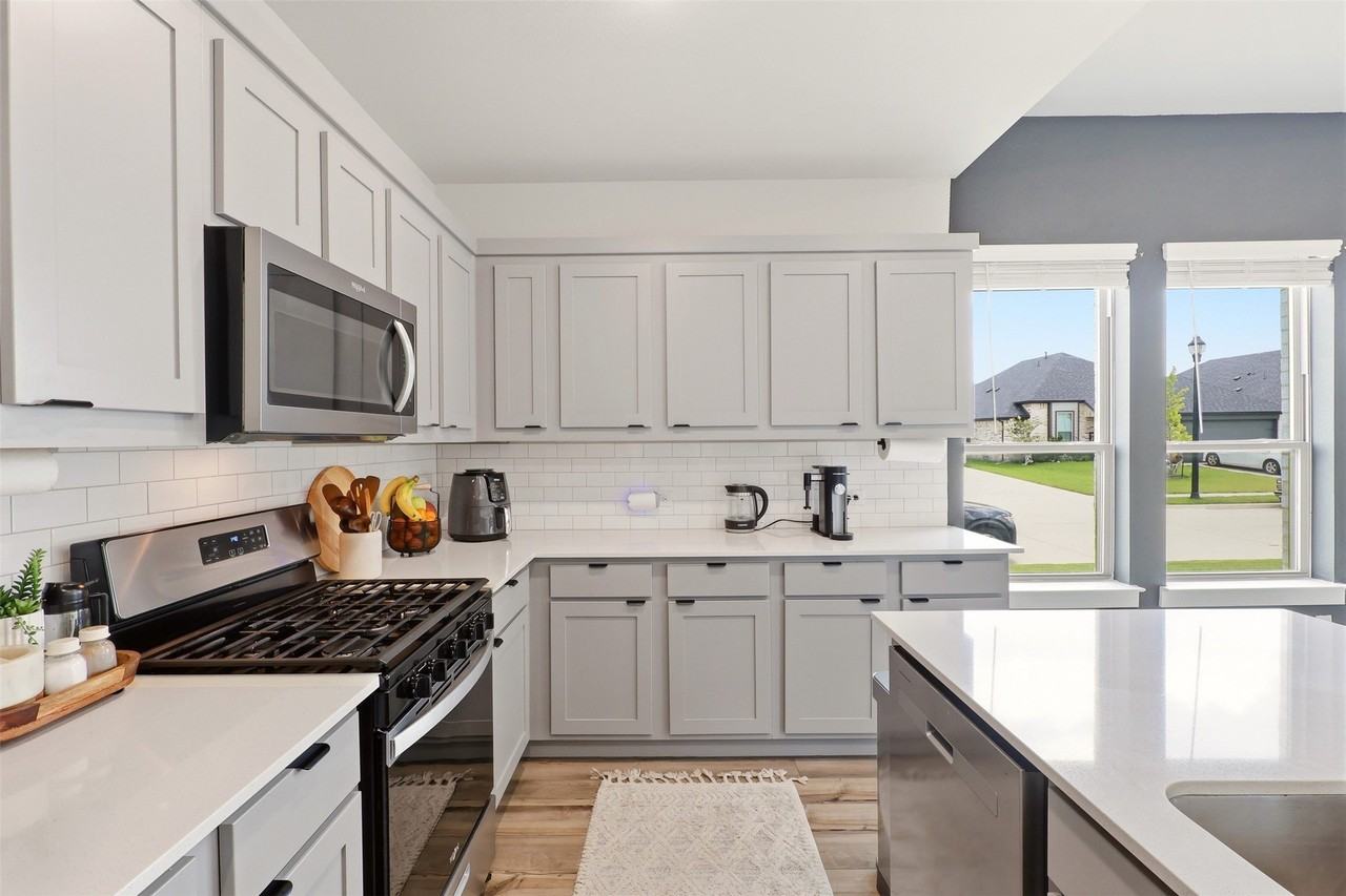 631 Southern Hills Dr - Photo 6 of 25