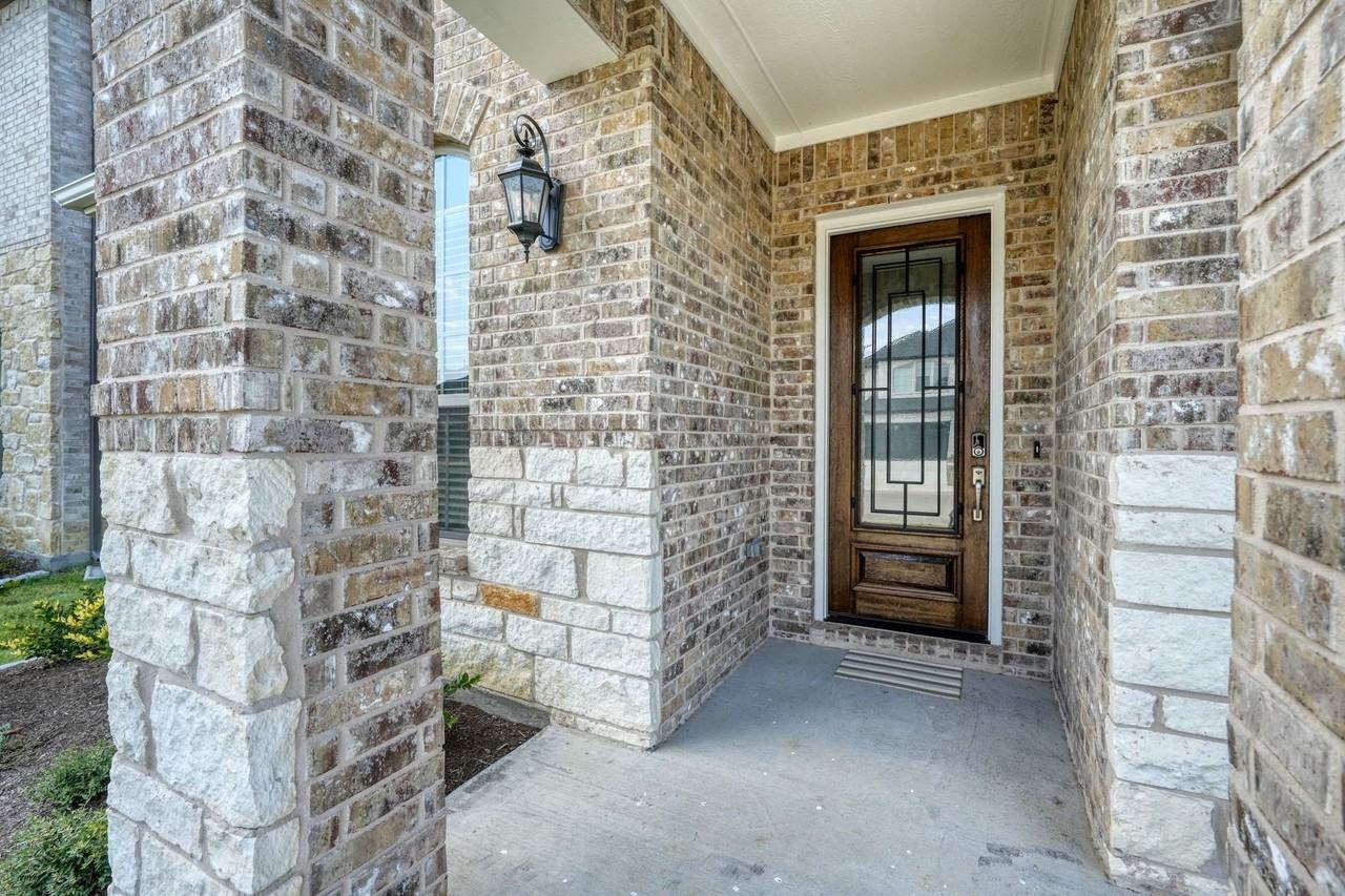 16417 Garden Dr - Photo 3 of 25