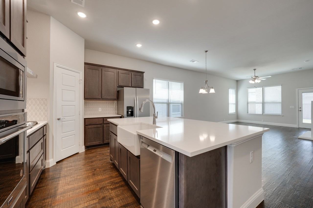 16417 Garden Dr - Photo 6 of 25