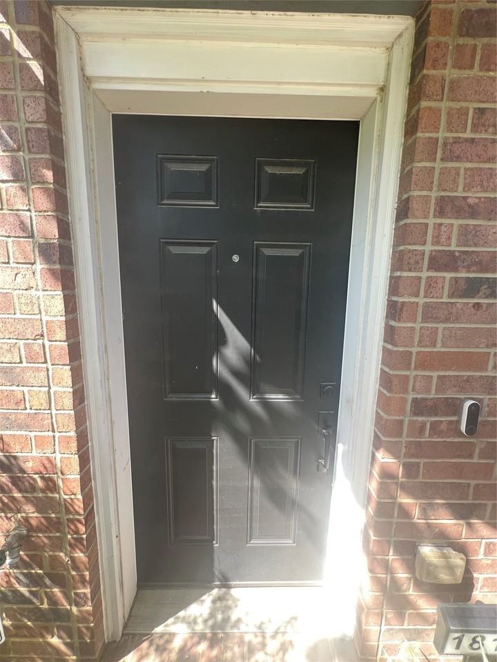 1813 S Ervay St - Photo 2 of 28