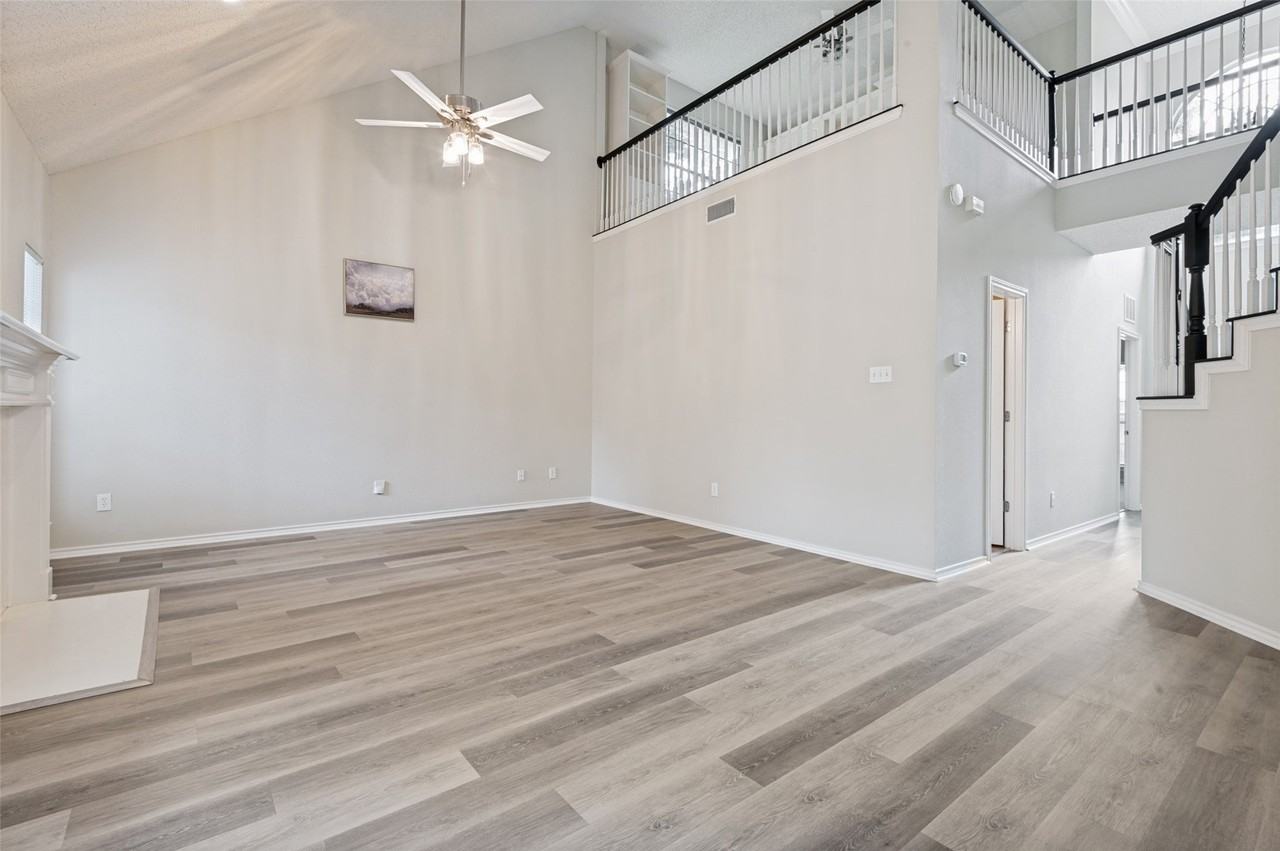 6137 Pebble Creek Dr - Photo 6 of 25