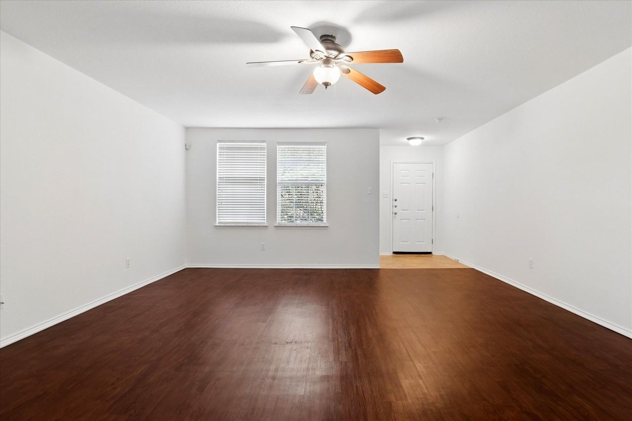 13221 Galaxy Dr - Photo 4 of 25