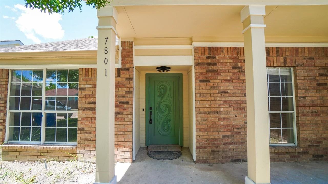 7801 Estates Way - Photo 2 of 26