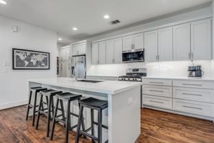 5602 Lindell Ave #D - Photo 1 of 1