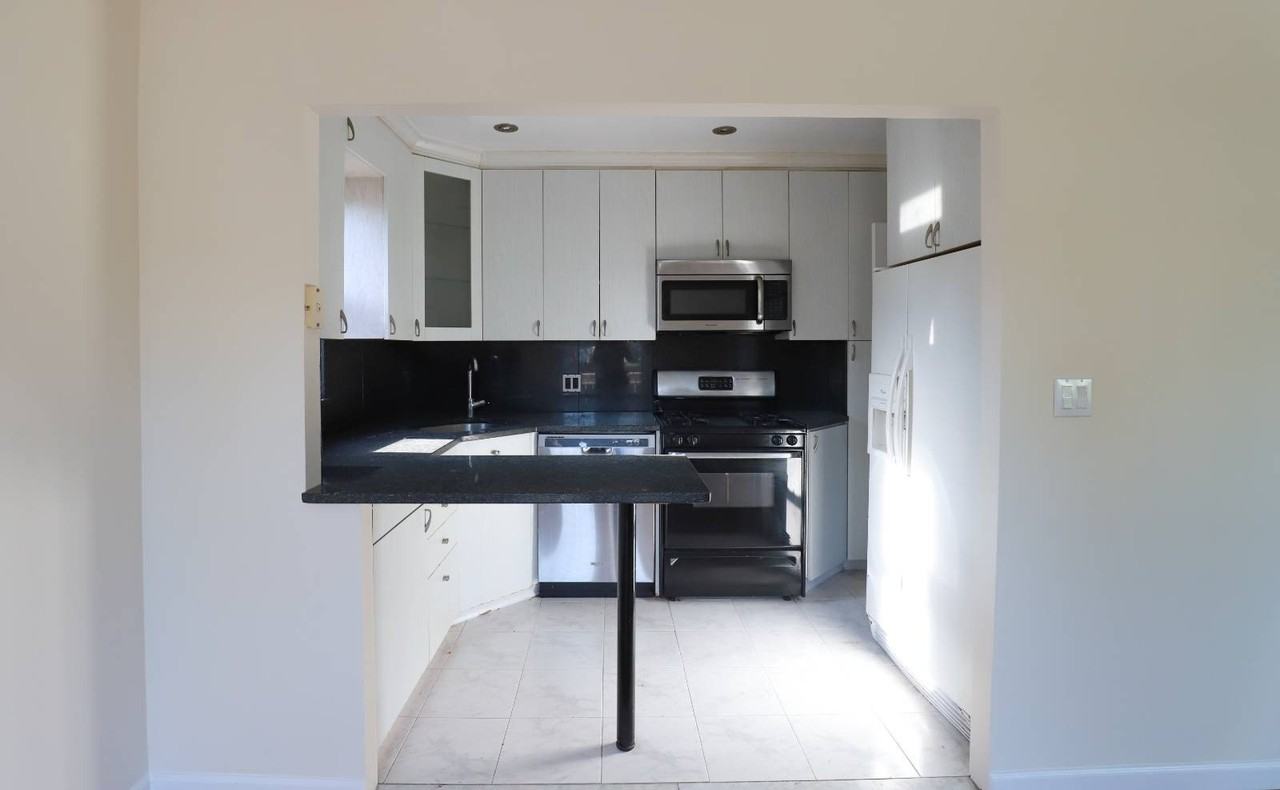 15107 7th Ave #2FL - Photo 3 of 8