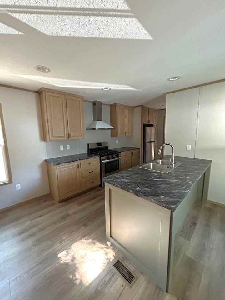 23 Mindi Ct - Photo 2 of 11
