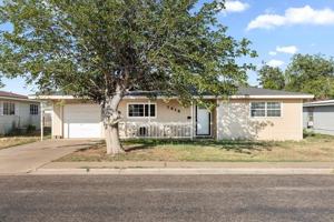 featured image of 1418 E Crescent Dr