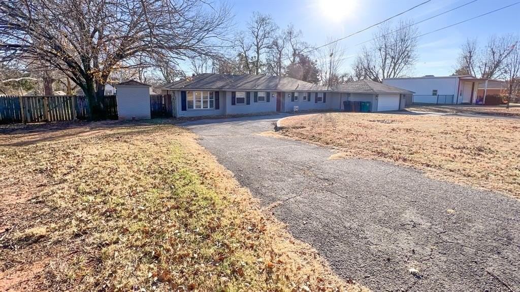 13408 Thompson Rd - Photo 2 of 30