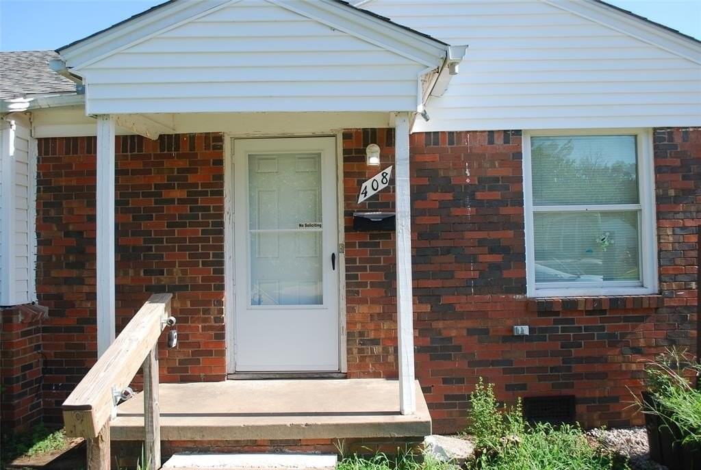408 Babb Dr - Photo 3 of 21