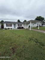 featured image of 2815 E 16th St