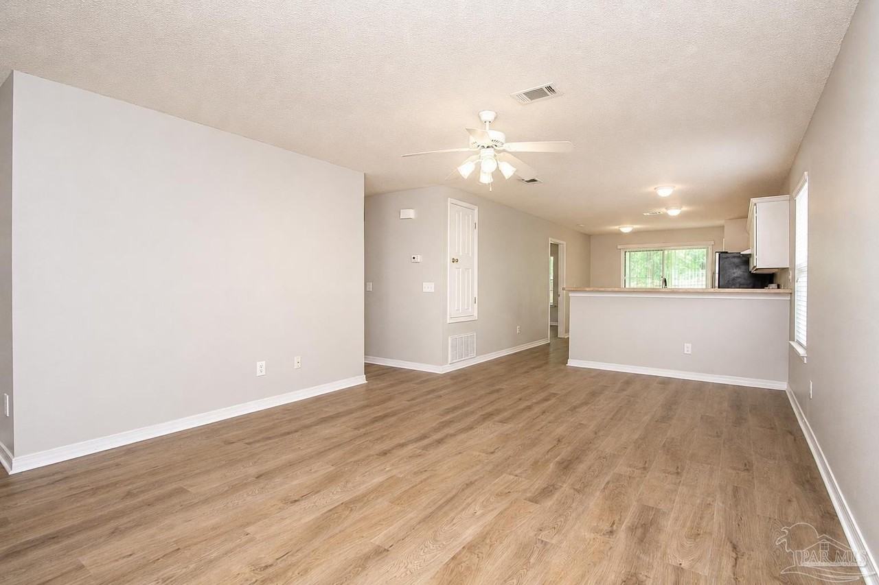 10588 Wilderness Ln - Photo 4 of 17