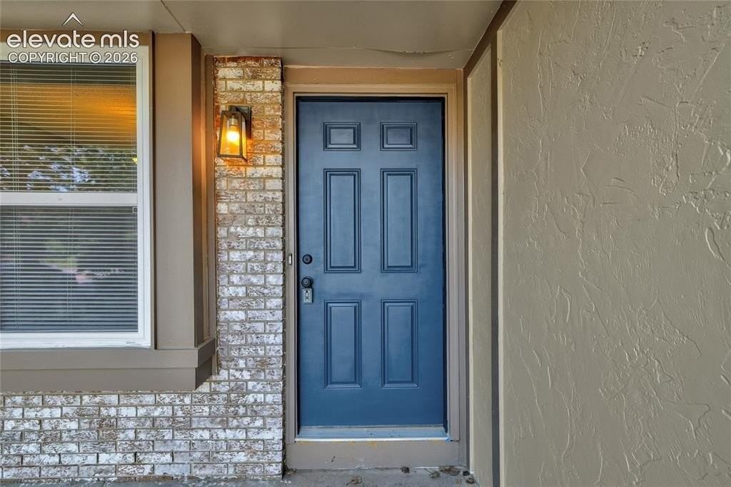 4440 Bramble Ln - Photo 3 of 23