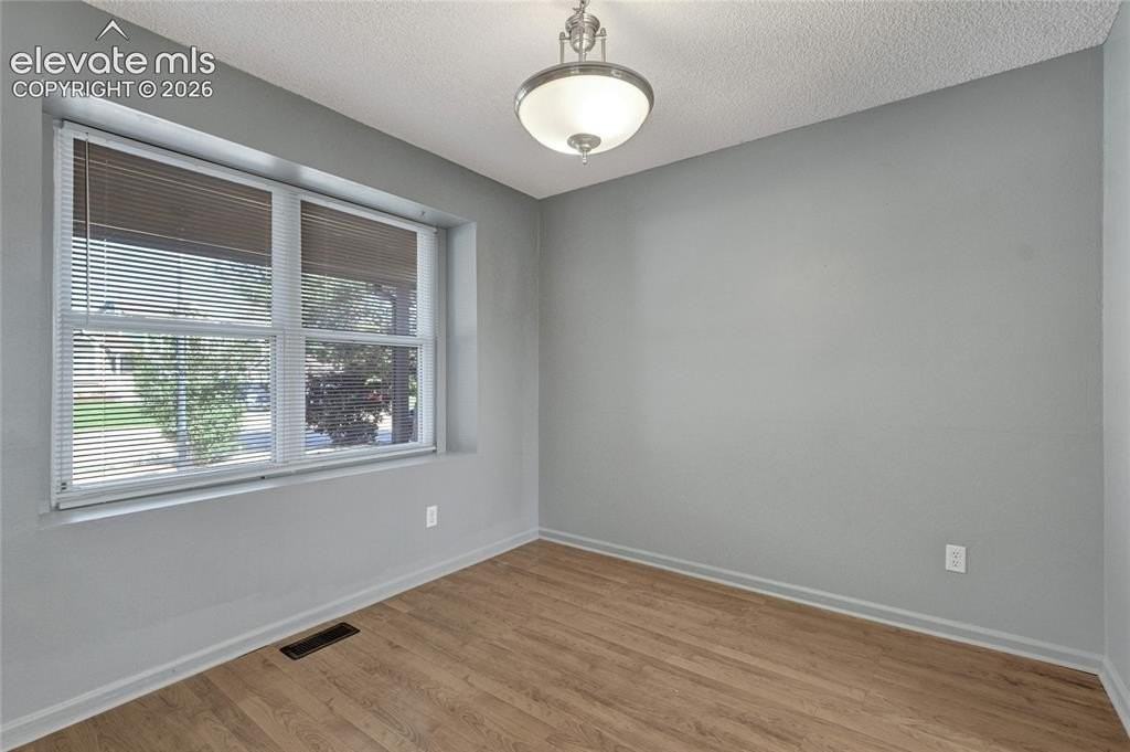 4440 Bramble Ln - Photo 5 of 23