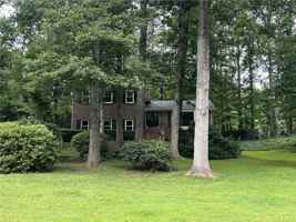 featured image of 2271 Fox Hound Pkwy