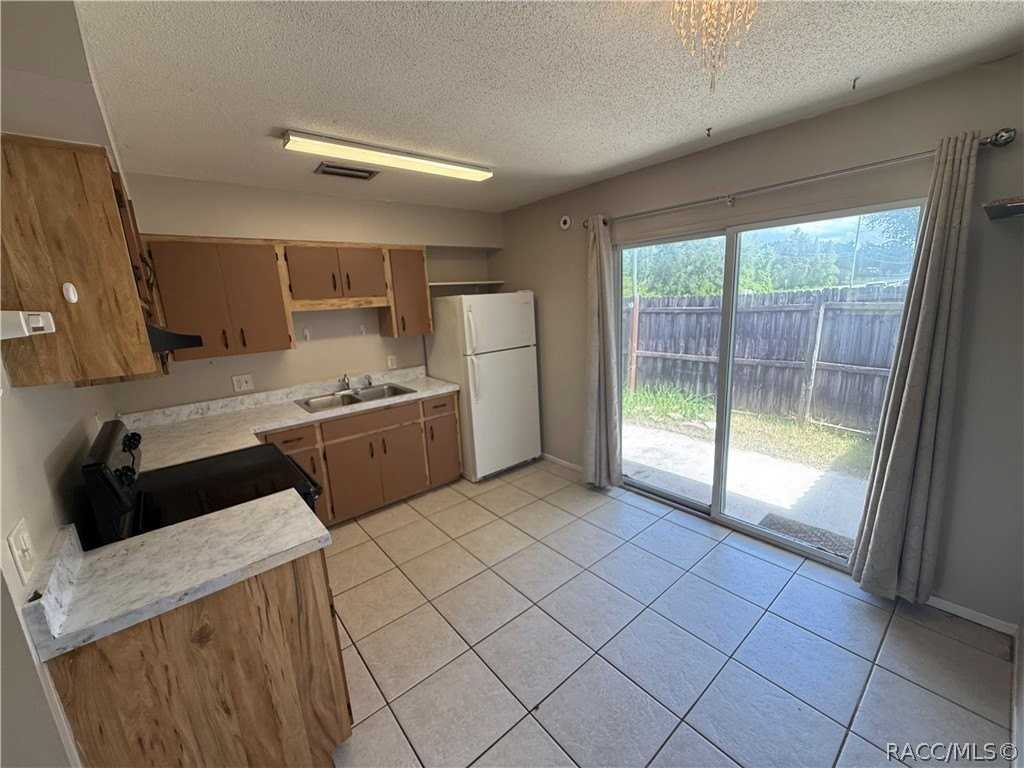 300 Wilda Ave - Photo 6 of 18
