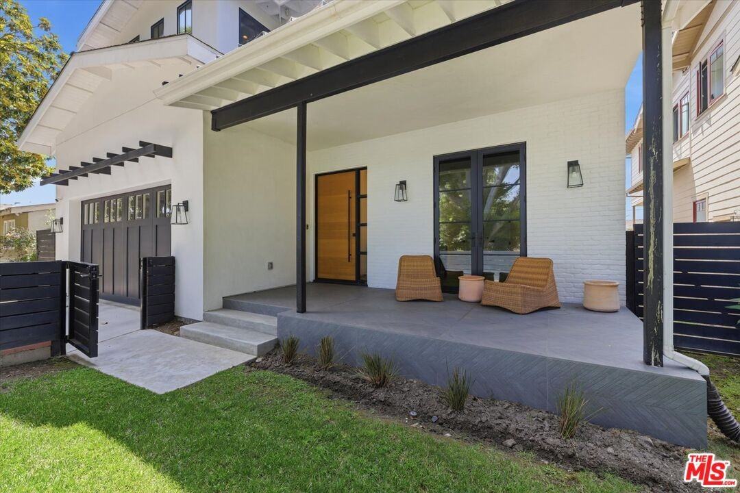 11003 Ocean Dr - Photo 4 of 8