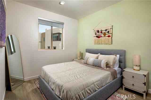 1544 Nicola Ave - Photo 2 of 8