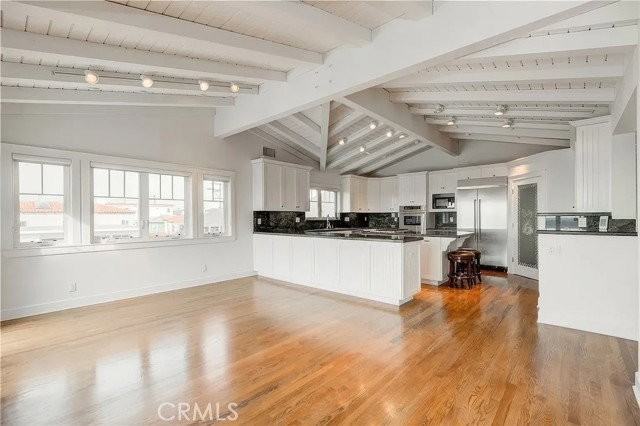 316 Highland Ave - Photo 2 of 8