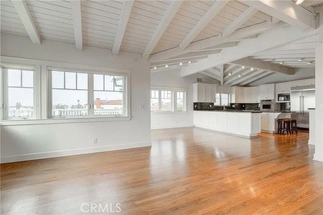 316 Highland Ave - Photo 3 of 8