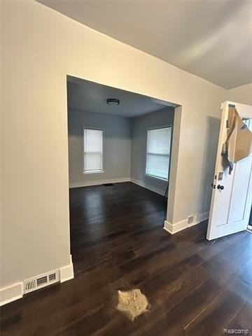 6242 Frontenac St - Photo 2 of 14