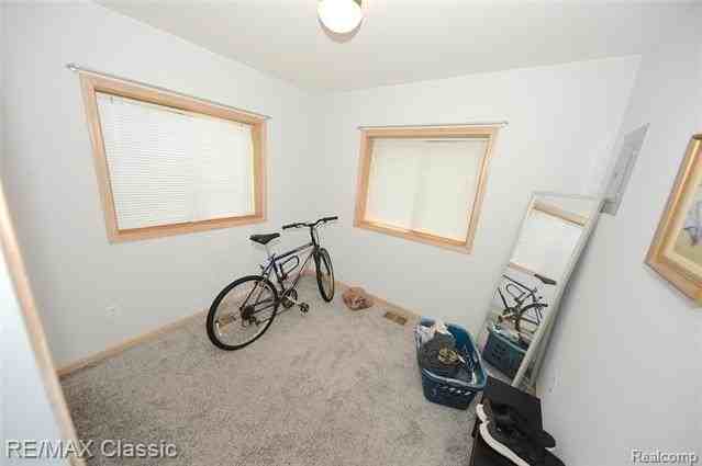 280 Hutton St - Photo 5 of 6